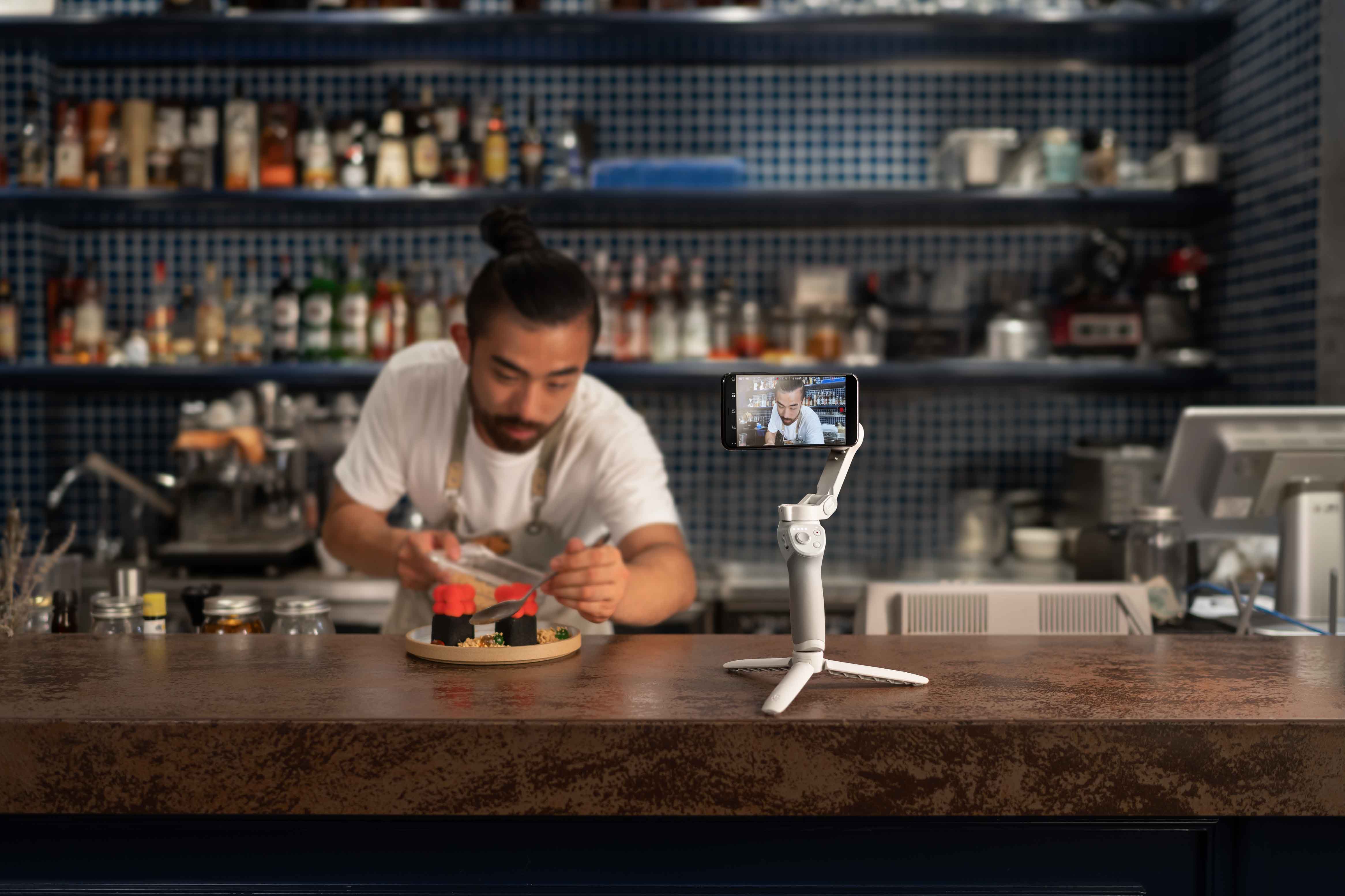 DJI Osmo Mobile 4