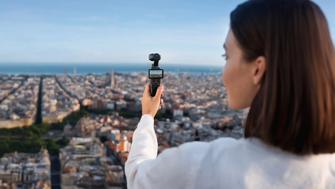 DJI Osmo Pocket 4