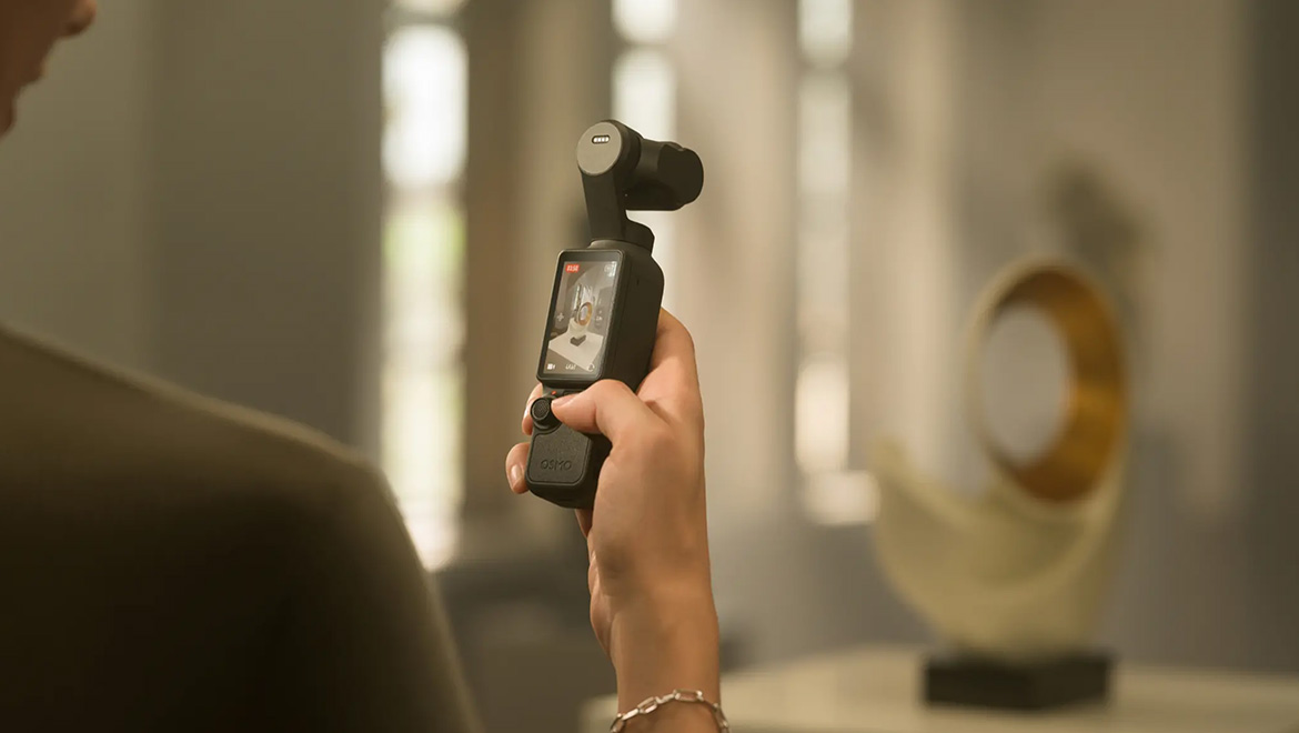DJI Osmo Pocket 4